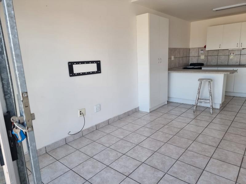 To Let 2 Bedroom Property for Rent in Hartenbos Central Western Cape